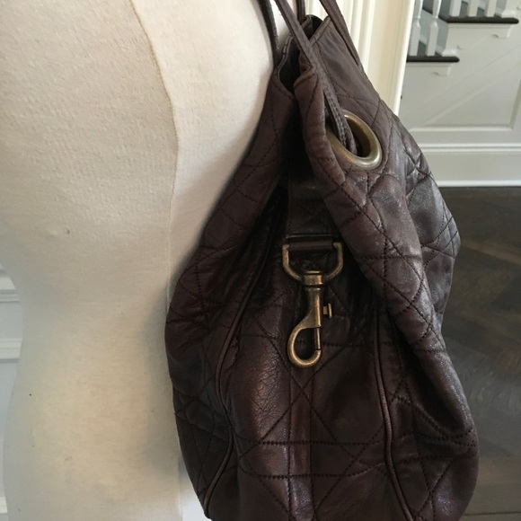 Gorgeous Christian Dior Bucket Bag. In soft Brown - Picture 2 of 11